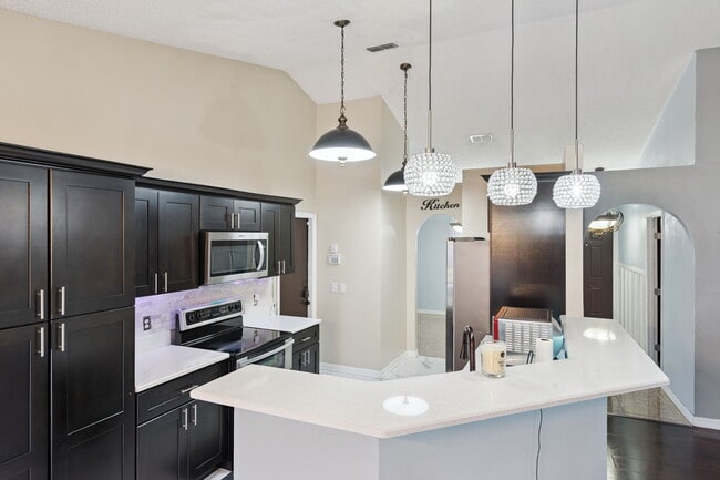Photo - 907 Salerno Ct