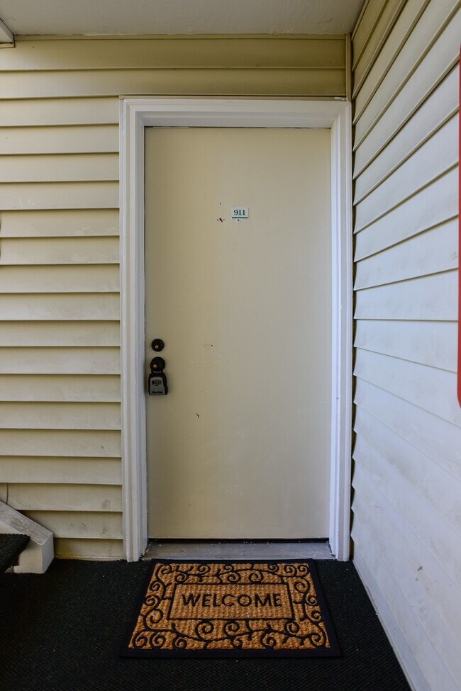Photo - Ballinger Way Condo Unidad 19F-20301 19th Ave NE