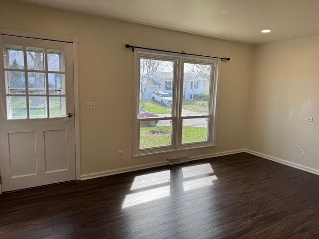 Photo - 2319 Pinehurst St