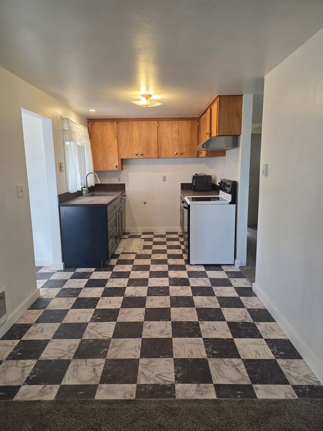 Photo - 3 bed 1 bath w/ detached garage in Ephrata