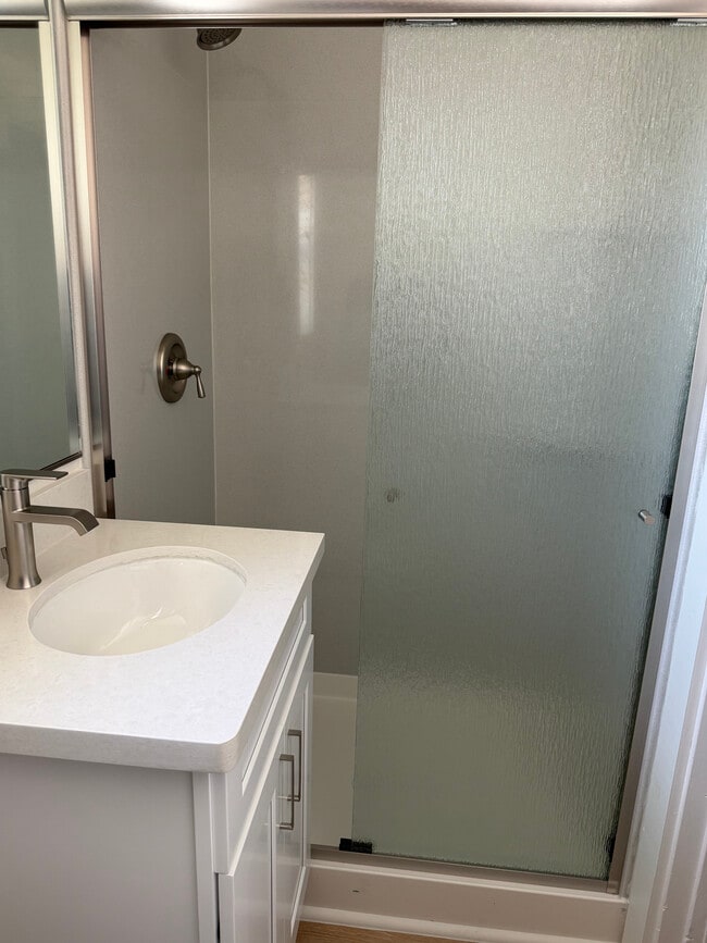 10 Idora Ave Unit A