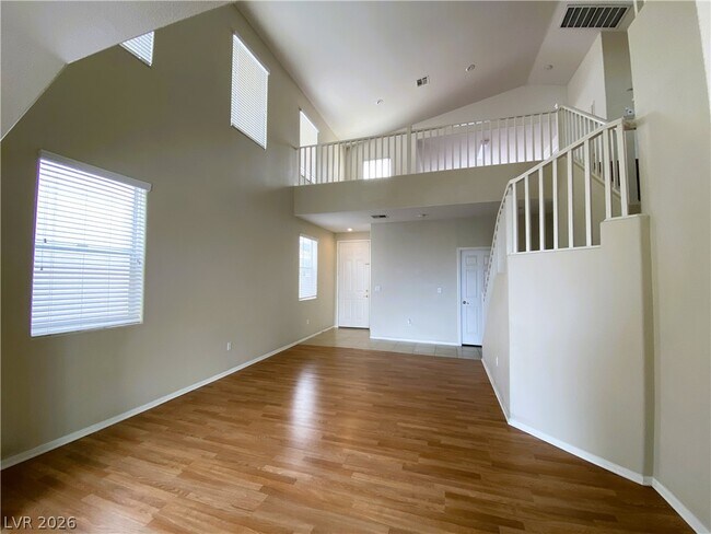 Photo - 172 Flying Hills Ave