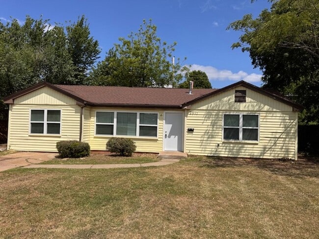 Building Photo - Brand New inside, great neighborhood and large fenced yard! Call us today to make this your new ...