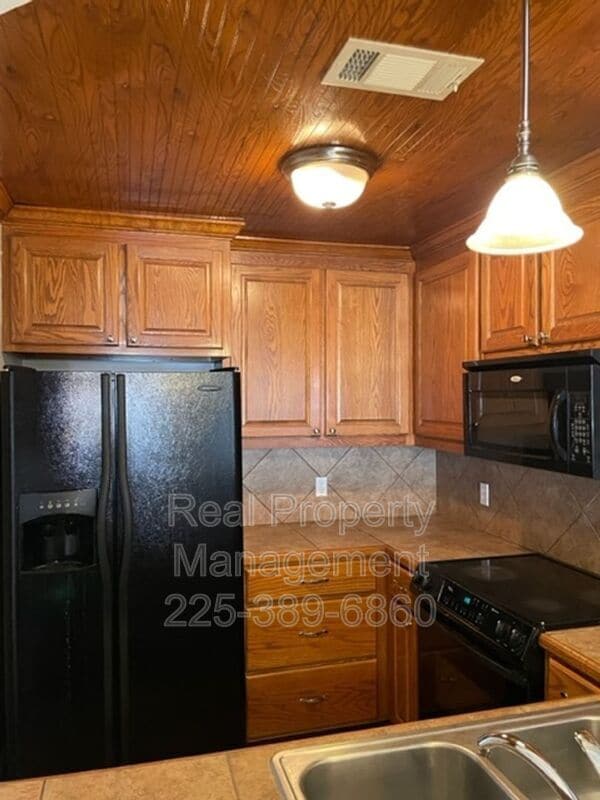 Photo - 13080 Burgess Ave