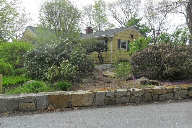 Photo - 295 Winter St Unidad 0