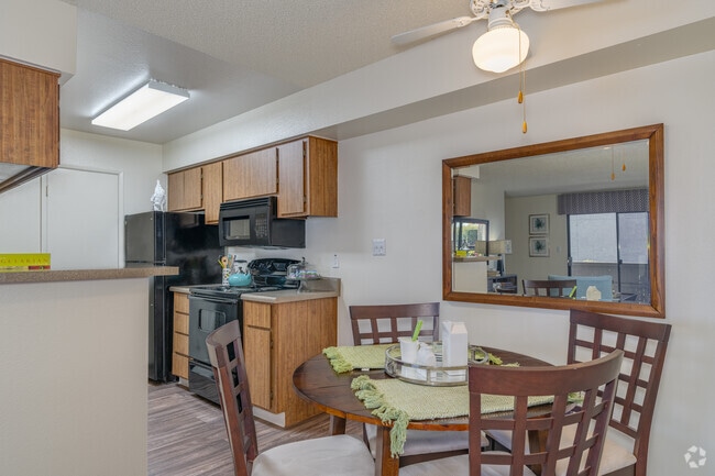 2BR, 2BA - 900SF - Dining Room