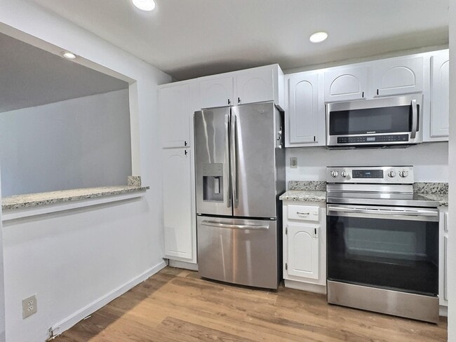 Photo - 400 S Hollybrook Dr Unit 202