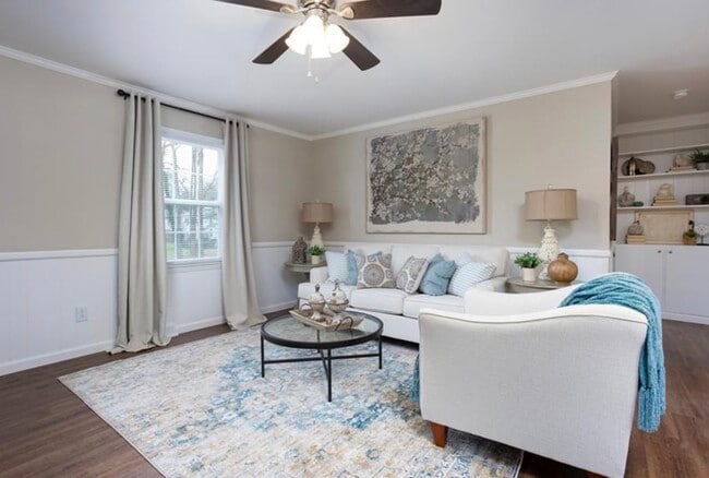 309-311 W 3rd Ave