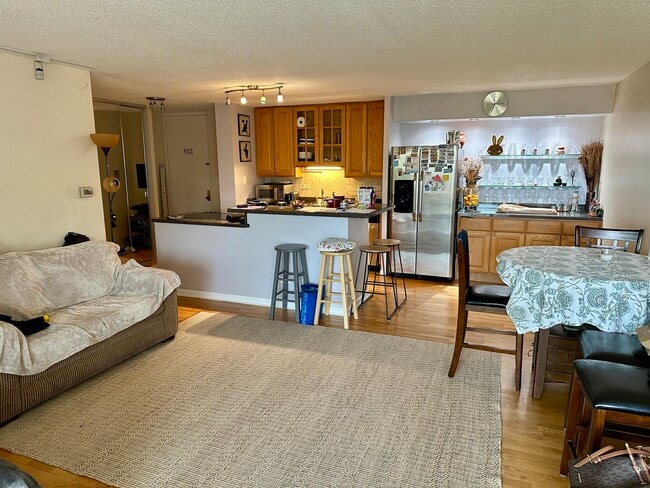 Photo - 16 E Old Willow Rd Unit 414S