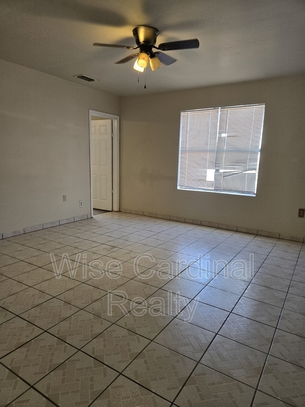 Photo - 1017 N Main Ave