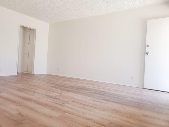 Photo - 1926 -1930 W. Jefferson Blvd.