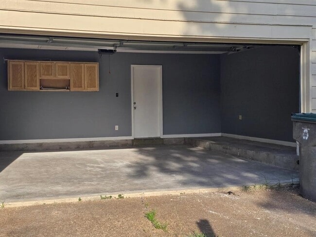 7155 Coffeeville Cove