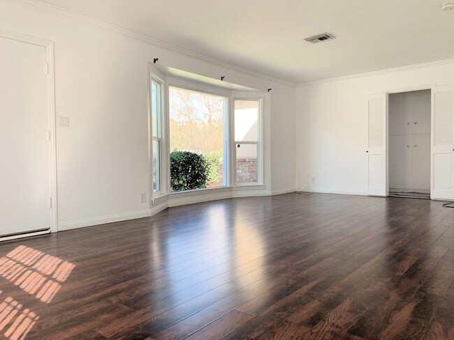 Photo - 17516 Lemay St