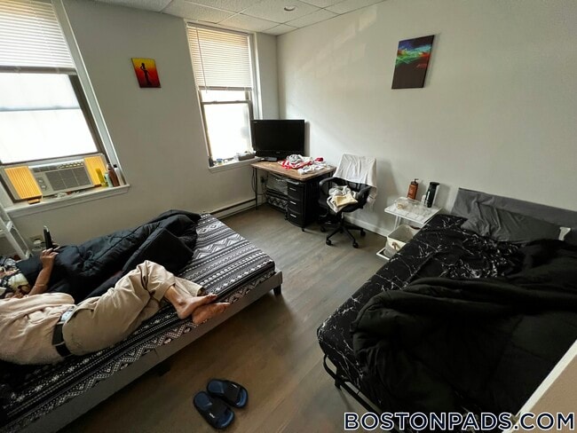 Photo - 77 Park Dr Unidad B