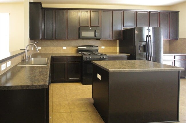 Photo - 1508 Colton Ln