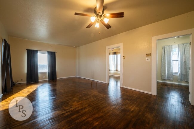 Photo - Fresno Westside Farm Home, 3BR/1BA, Built 1925 – Modern Updates!