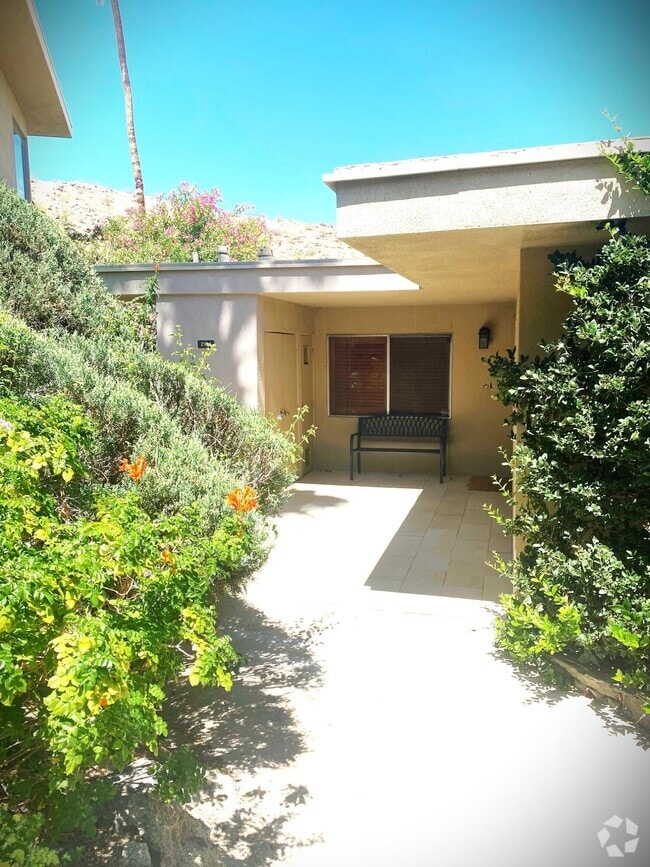 Building Photo - 2104 Southridge Dr Rental
