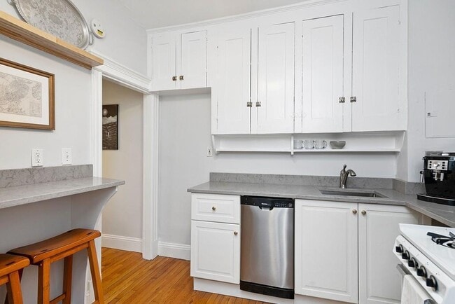 Photo - 70 Phillips St Unit 70 Phillips Street