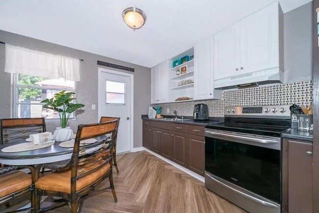Photo - 39 Alamanda Dr