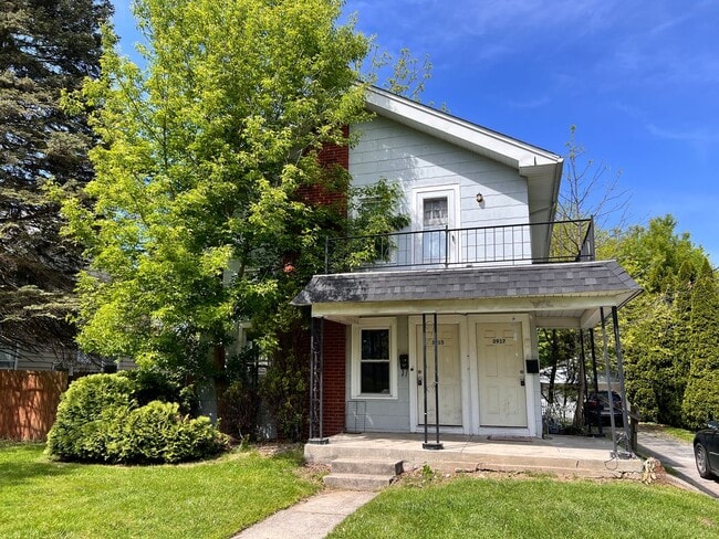 Building Photo - 3915 Willys Pkwy Unit 3915