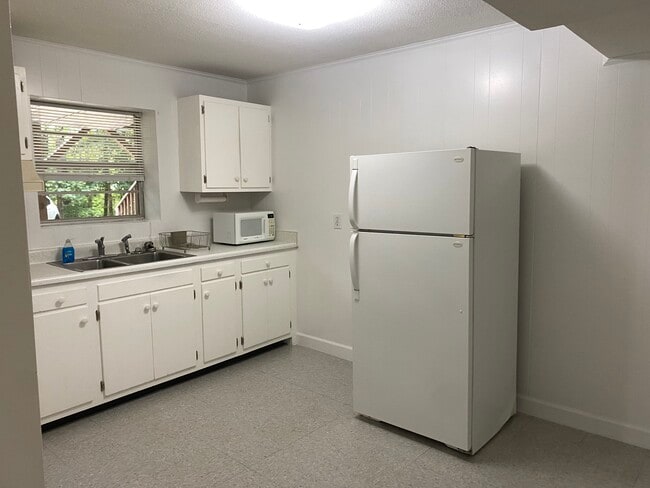 Photo - 206 Oleander Rd