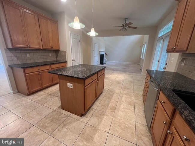 Photo - 12 Rivers Edge Terrace