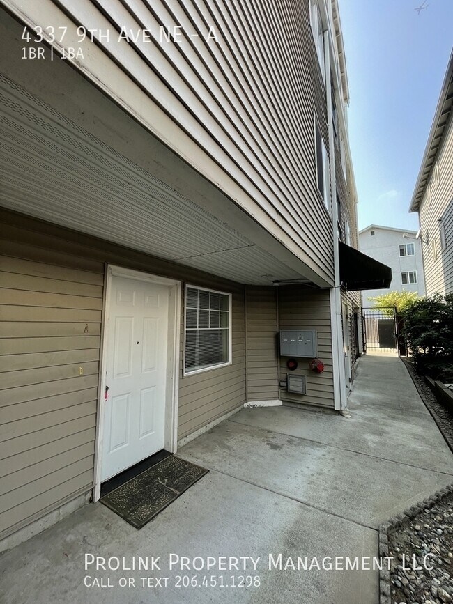Photo - 4337 9th Ave NE Unit A