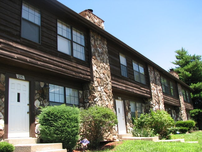 Seven Hills Forest Condominiums