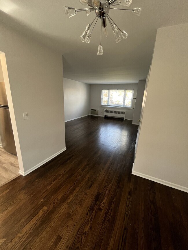 Photo - "Chic 1-Bedroom Condo Oasis with Granite Touches & Gleaming Hardwood Floors in Verona!" Unit 100