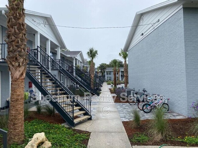 Photo - 2216 Spring Park Rd Unit #6