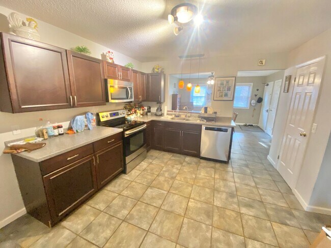 Photo - 56 Morellen Ln Unit A