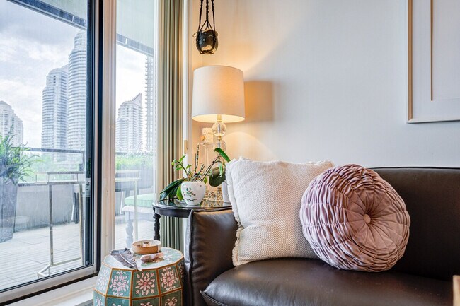 Photo - 172 Marine Parade Dr Unit SI ID1513122P