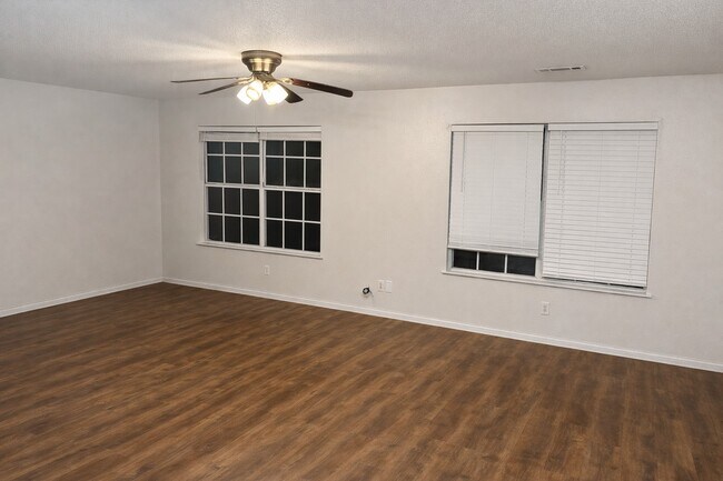 Photo - 2920 Dawn Ct