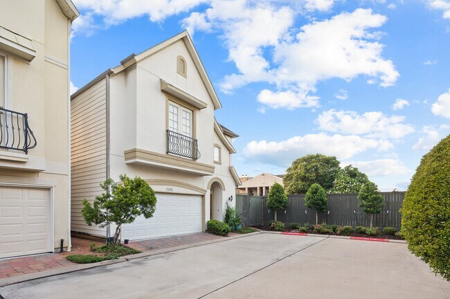 Photo - 2202 Hilshire Terrace Ct