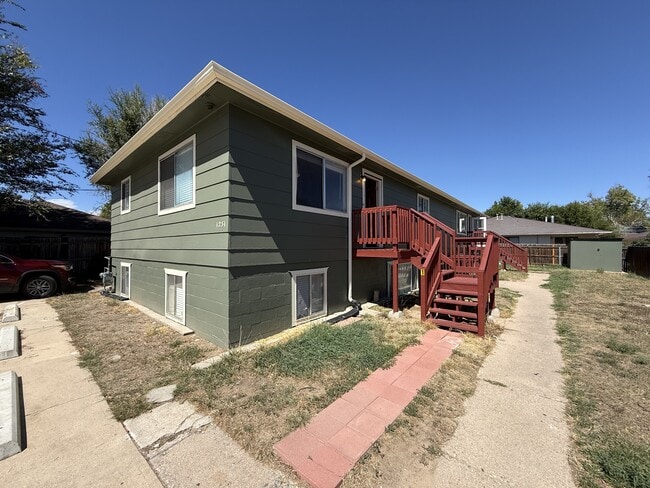Building Photo - 1231 Pleasant Acres Dr Unit 1