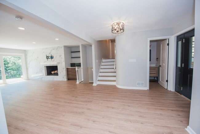 Photo - 1545 W Spruce Ct