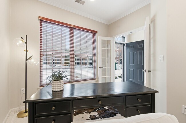 Photo - 531 Graten St