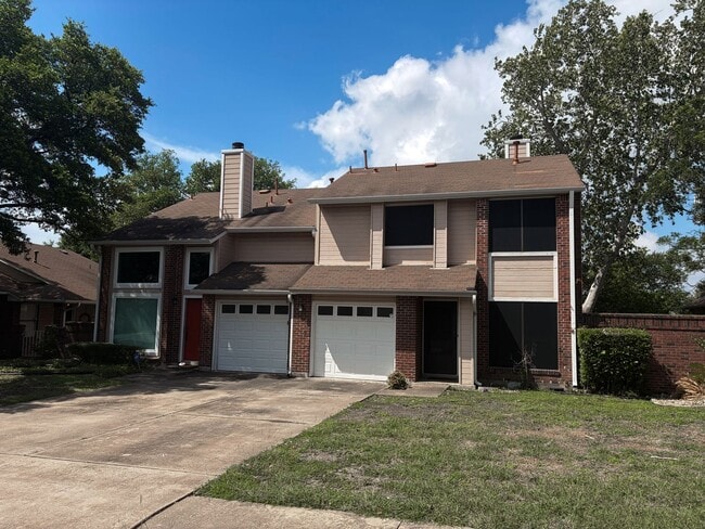 Building Photo - Updated 3-Bed Townhome Oasis in Copperfield | Greenbelt Views, Granite Kitchen & Move-In Ready!