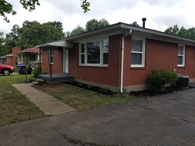 Photo - 4801 Oak Park Dr