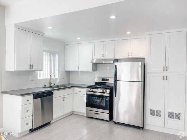 Building Photo - 1119 W Exposition Blvd Rental