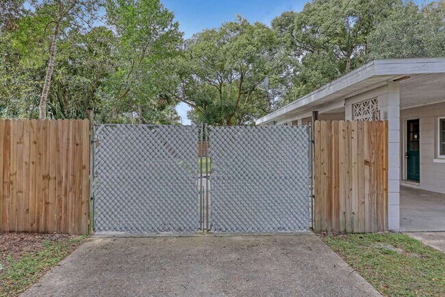 Photo - 184 S 5th St