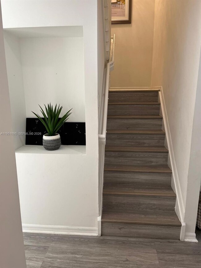 Photo - 5932 SW 162nd Ct