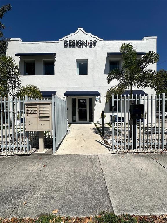 Photo - 165 NW 39th St Unit 8