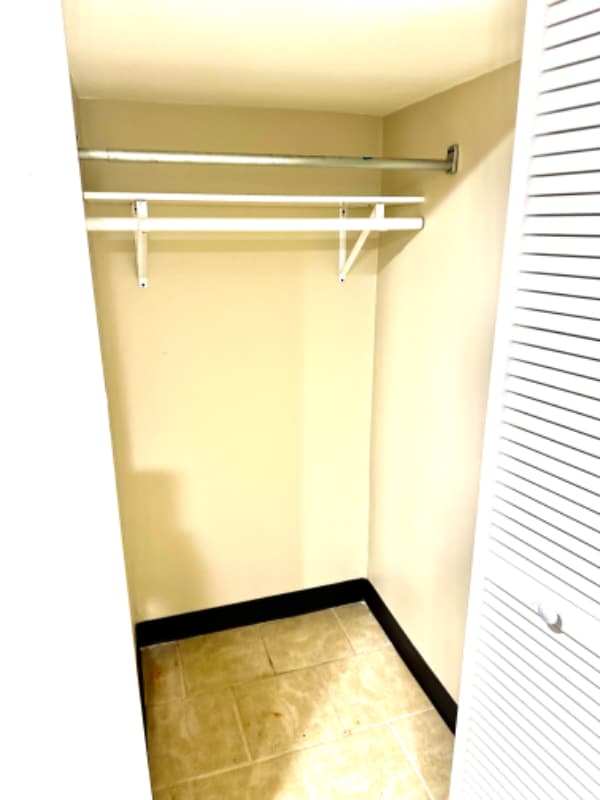 Photo - 5204 N Ludlam Ave Unit G