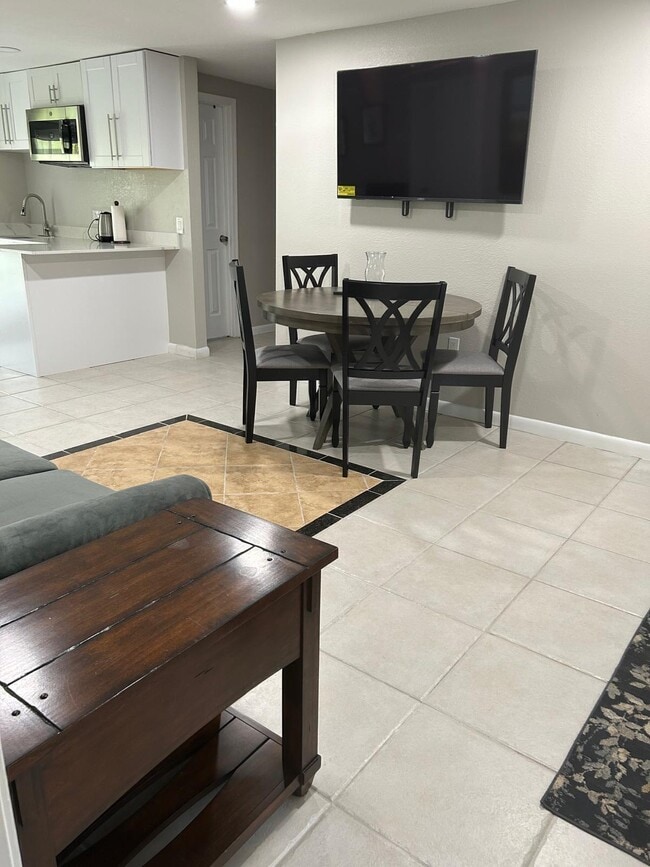 Photo - 16627 Deer Path Ln