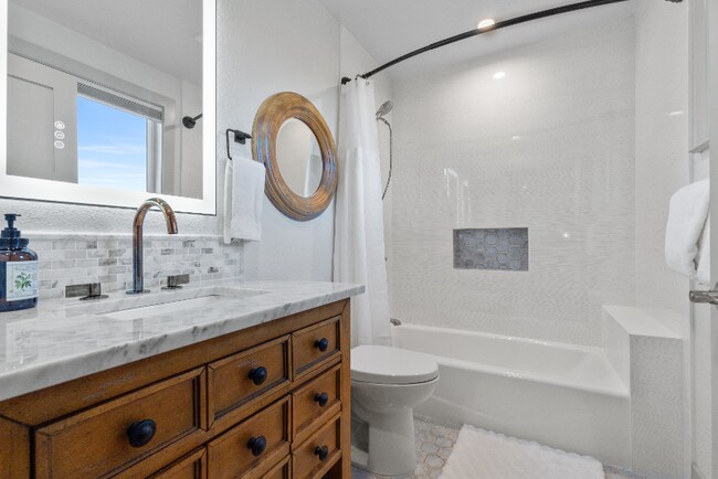 Photo - 2108 Valente Cir