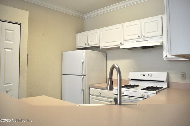 Photo - 13810 Sutton Park Dr N Unit 1223