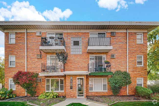 Building Photo - 10811 S Lloyd Dr Unit 10 Rental