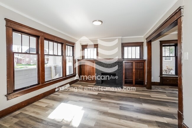 Photo - 724 Carlysle St