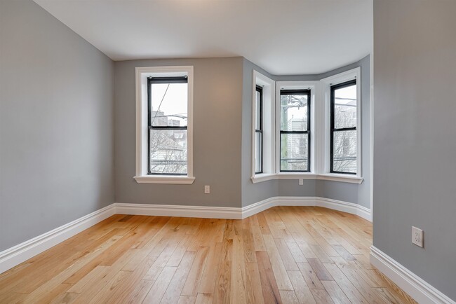 Photo - 532 38th St Apartment Unit 2
